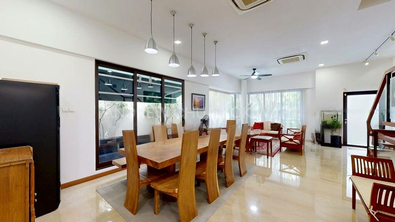 5 Bed Cluster House (Landed) for Sale in  Lornie 18 - Image 1